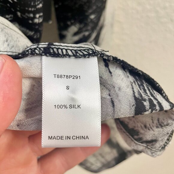 Tart Krista Button-Down Silk Blouse - Abstract - Black Multi - Picture 5 of 6